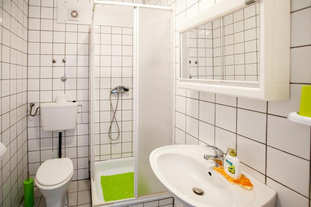 Friendly People'S Guest House Ζαντάρ Εξωτερικό φωτογραφία