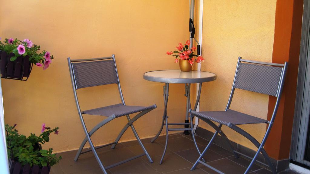 Friendly People'S Guest House Ζαντάρ Εξωτερικό φωτογραφία