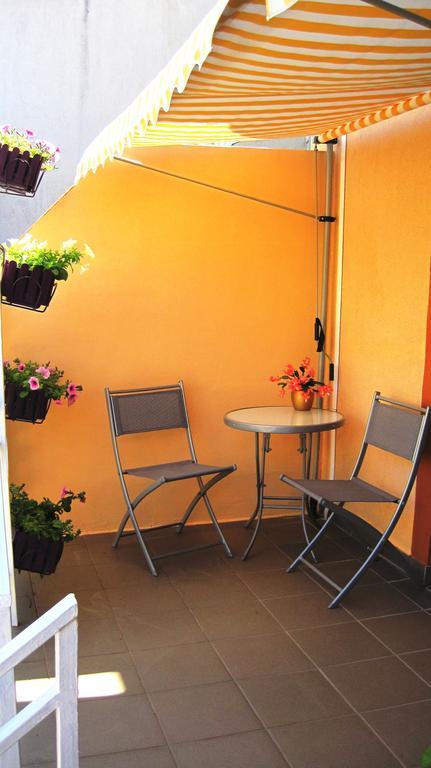 Friendly People'S Guest House Ζαντάρ Εξωτερικό φωτογραφία
